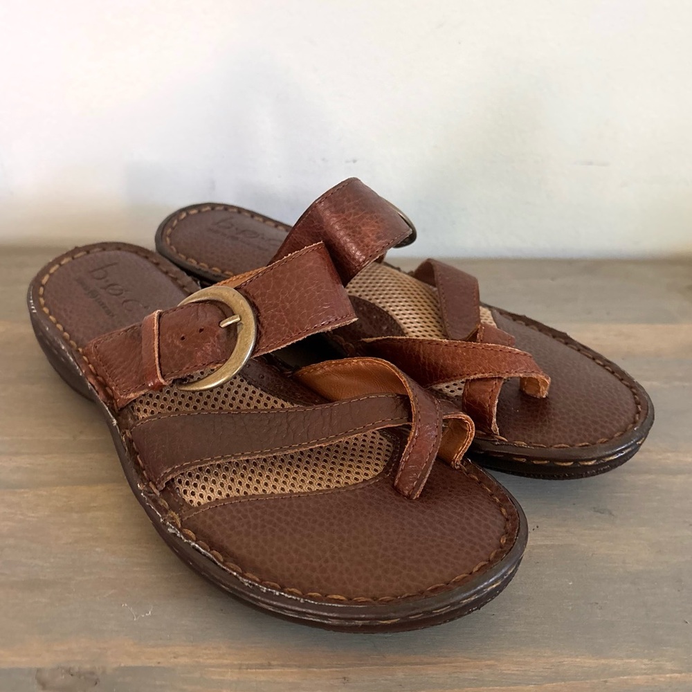 BOC Born Concept Brown Buckle/ Criss Cross Toe/ Heel Strappy Leather Sandals 7 M